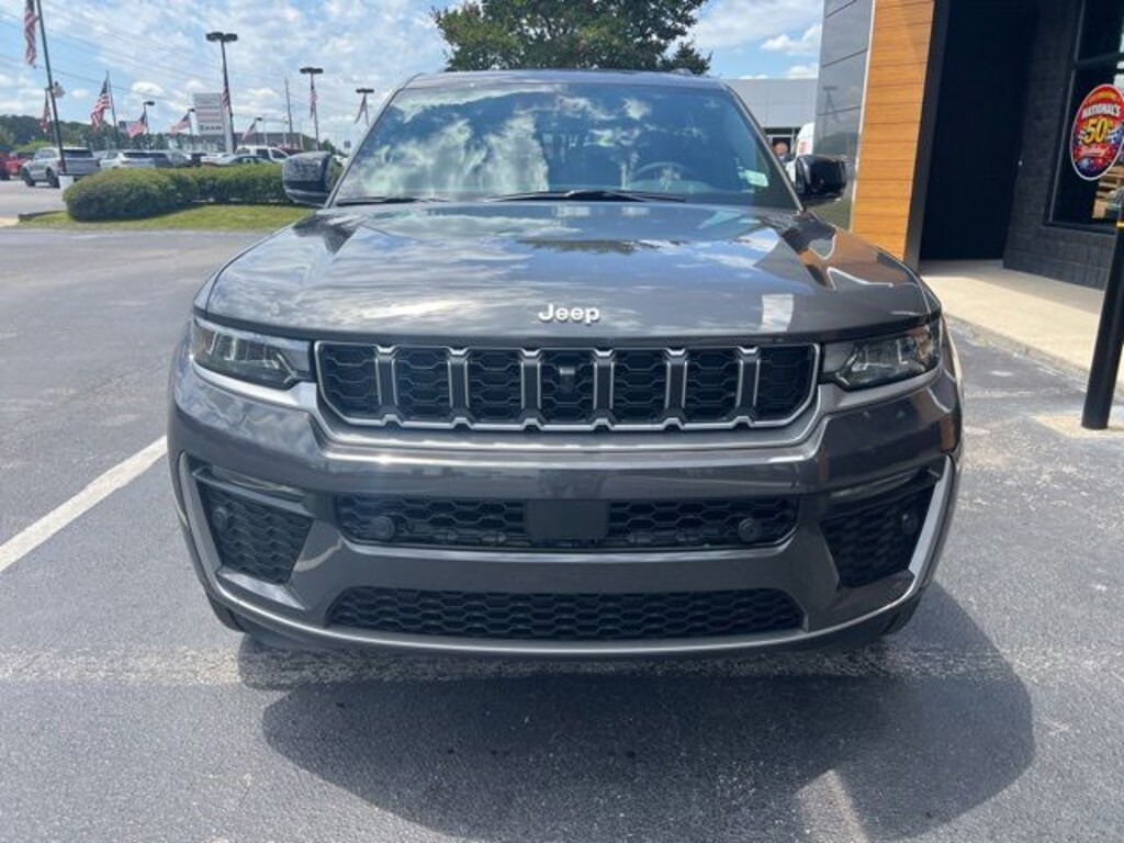 New 2026 Jeep Grand Cherokee L Limited 4X4 SUV