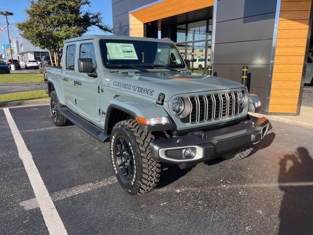 2025 Jeep Gladiator High Tide's photo