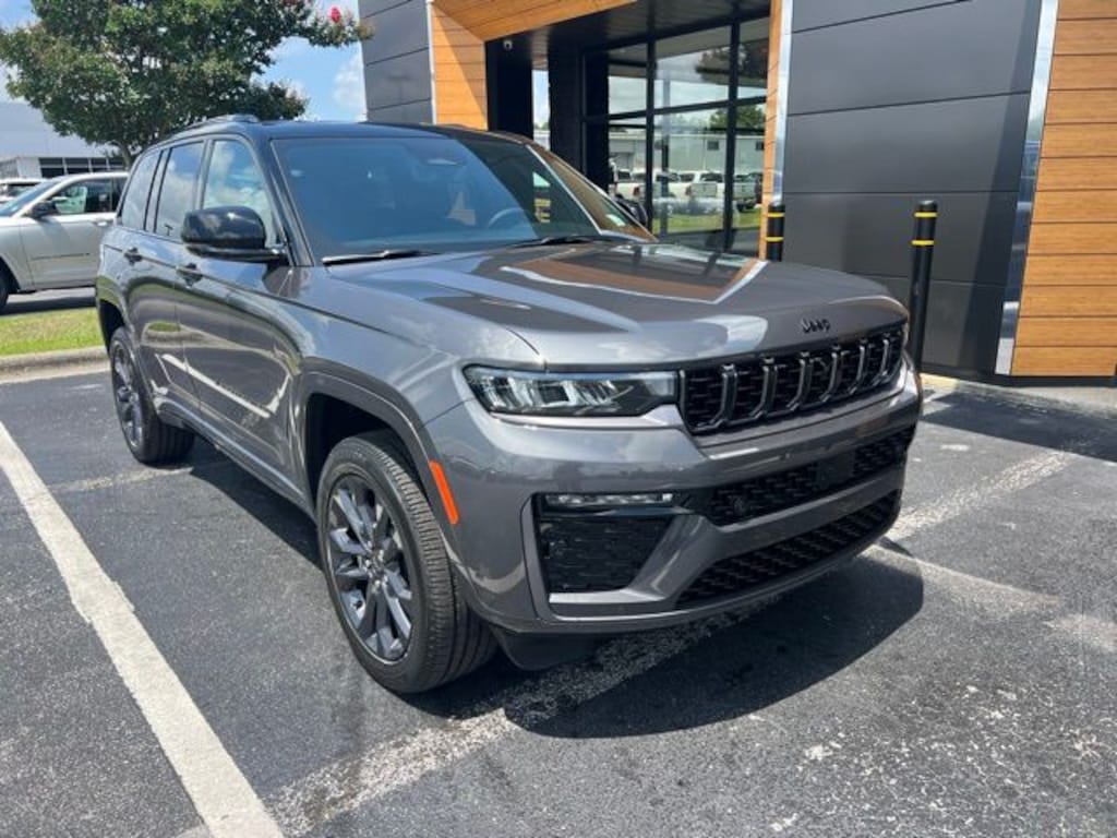 New 2026 Jeep Grand Cherokee Limited Reserve 4X4 SUV