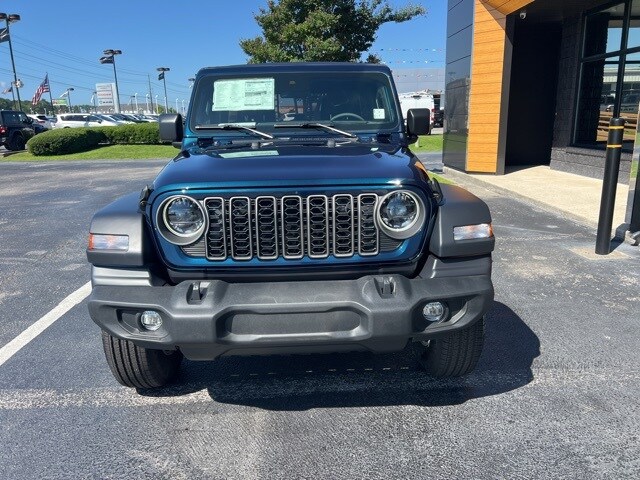 2025 Jeep Wrangler Sport S photo 3