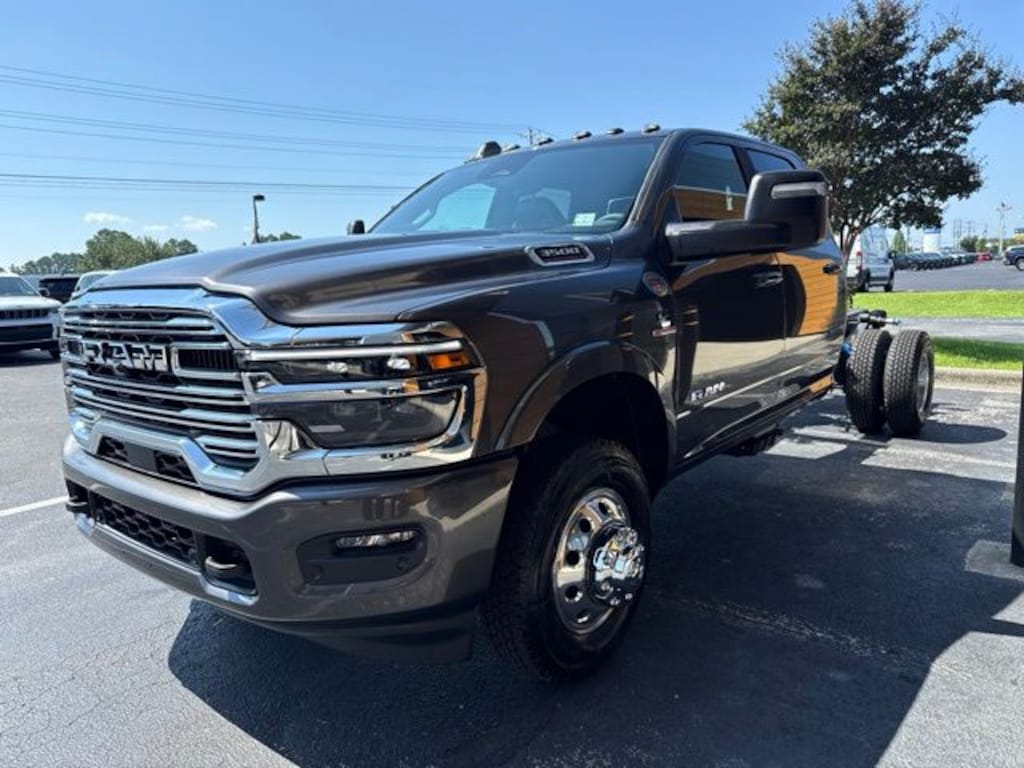New 2026 Ram 3500 Big Horn 4X4 Crew Cab