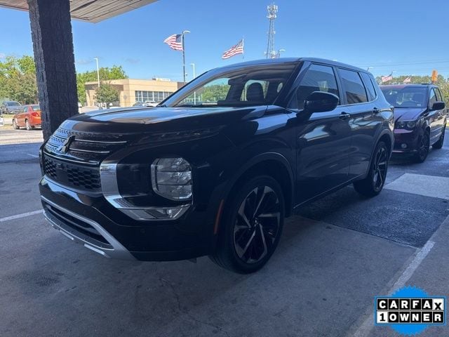 2024 Mitsubishi Outlander SE Black Edition S-AWC's photo