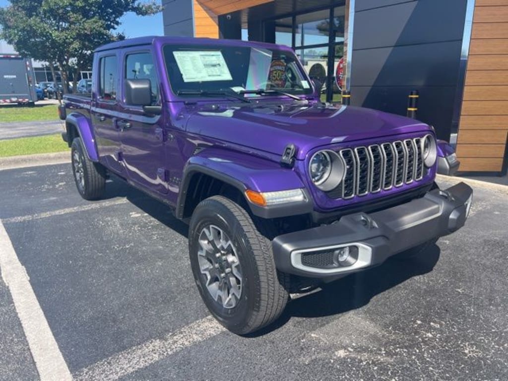 New 2026 Jeep Gladiator Sport 4X4 Crew Cab