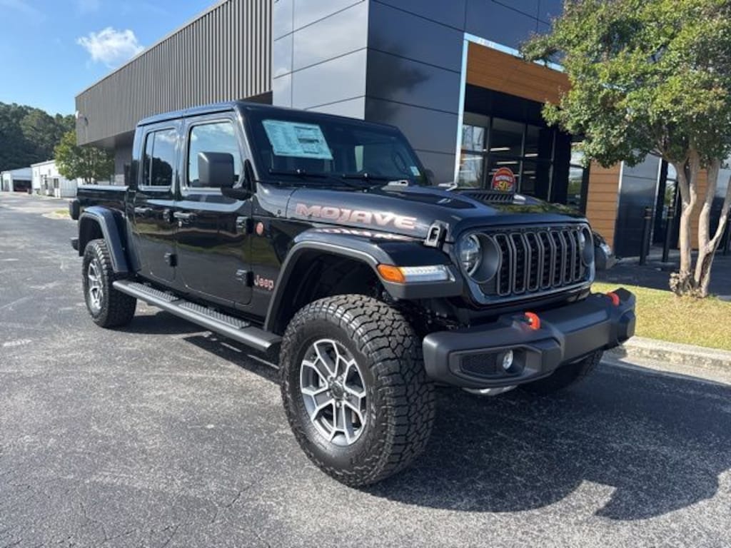 New 2026 Jeep Gladiator Mojave 4X4 Crew Cab