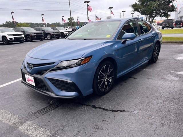 2023 Toyota Camry SE photo 4