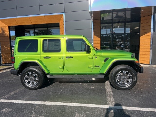 2026 Jeep Wrangler Sahara photo 2