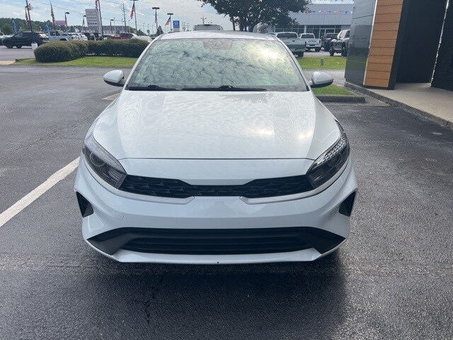 2023 Kia Forte LXS photo 2