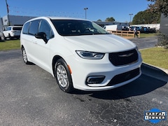 2024 Chrysler Pacifica Touring L Minivan