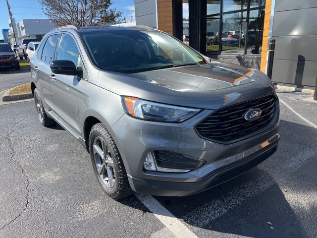 2022 Ford Edge SEL's photo