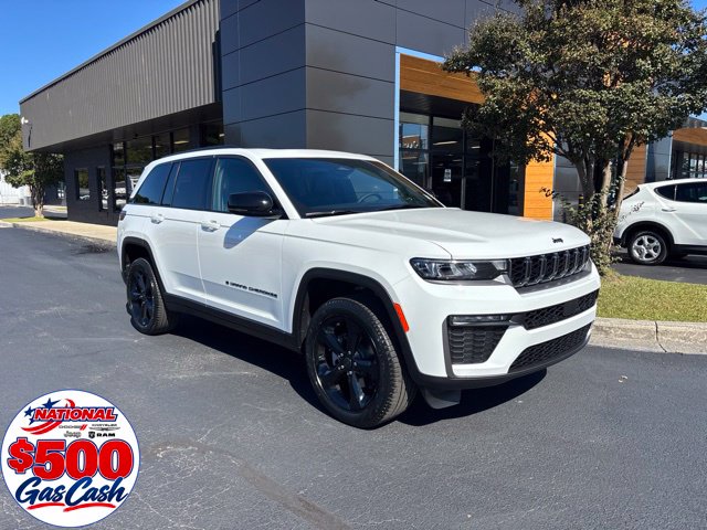 2027 Jeep Grand Cherokee Limited 4X4 SUV