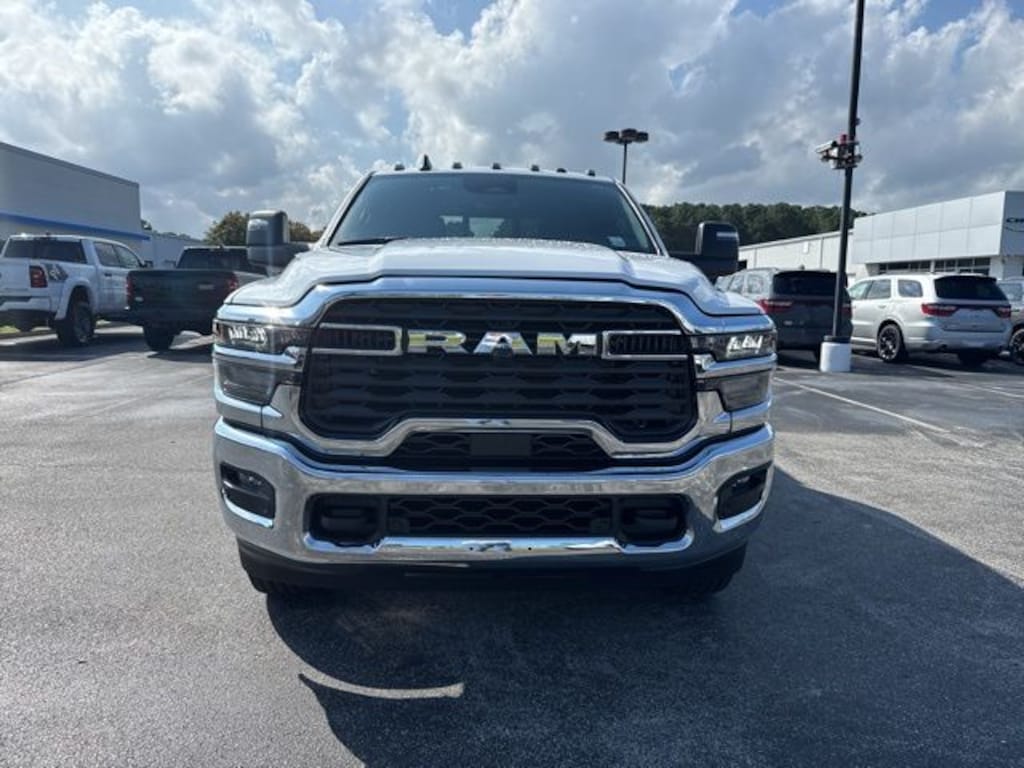 New 2025 Ram 2500 Tradesman 4X4 Crew Cab
