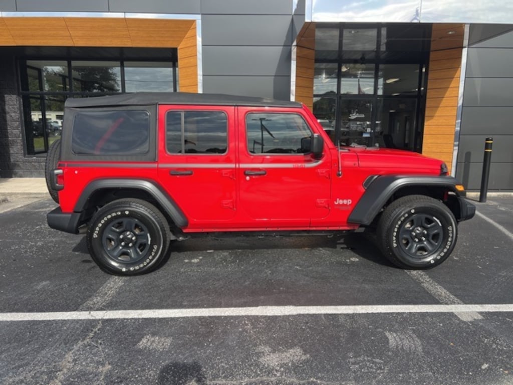 Used 2019 Jeep Wrangler Sport SUV