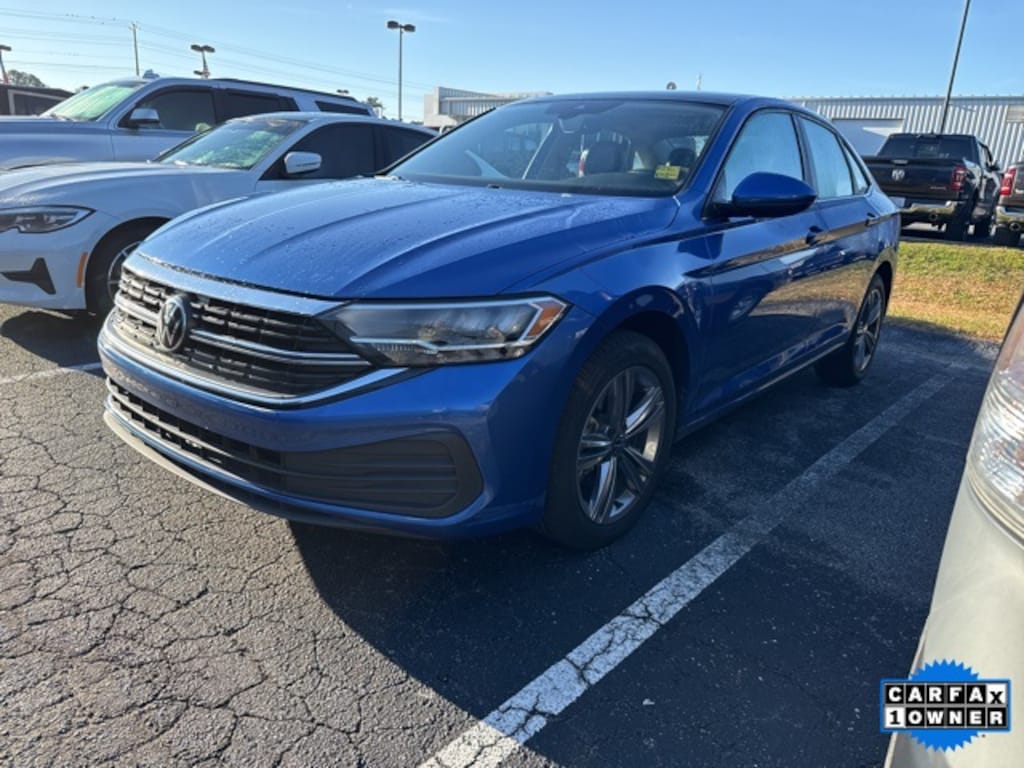 Used 2023 Volkswagen Jetta 1.5T SE Sedan