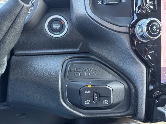 2025 RAM 2500 Tradesman - Photo 17