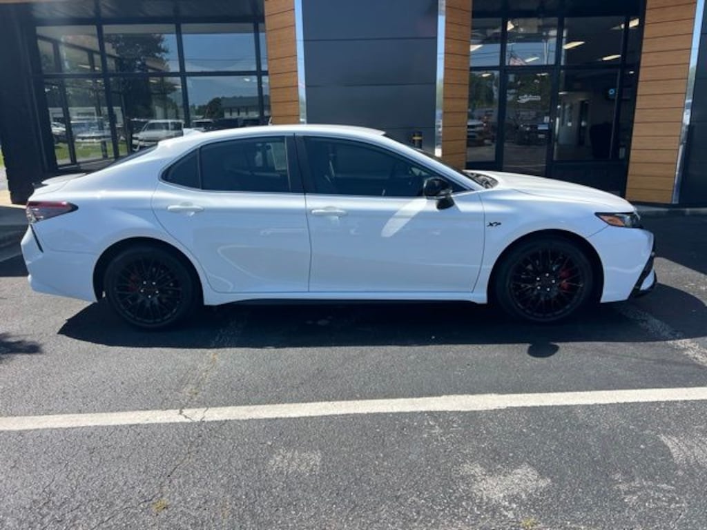 Used 2023 Toyota Camry SE Sedan