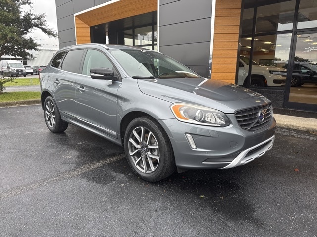 2017 Volvo XC60 T6 Dynamic