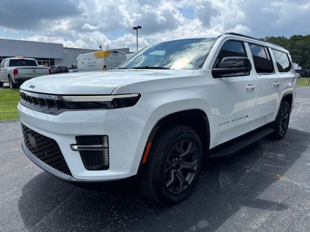 New 2026 Jeep Grand Wagoneer L Limited Altitude 4X4 SUV