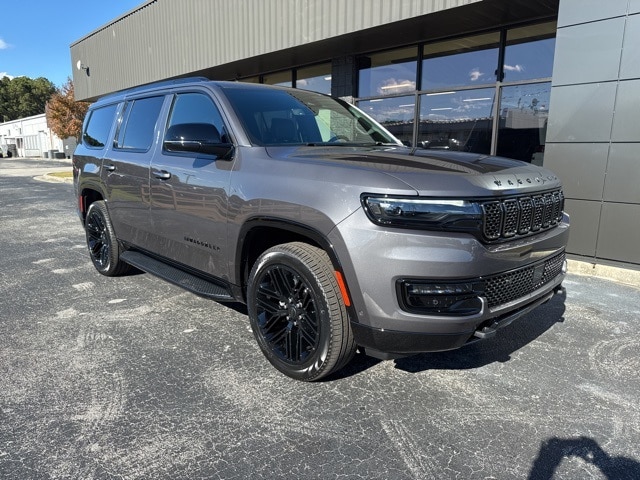 2025 Jeep Wagoneer Series II's photo