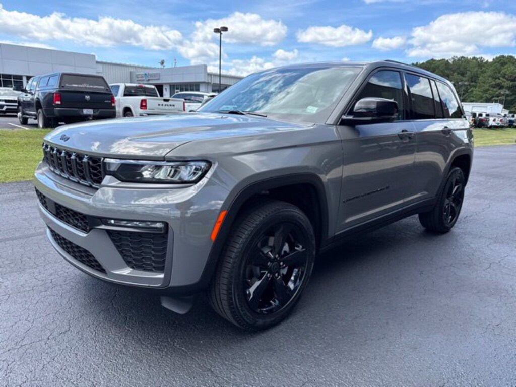 New 2027 Jeep Grand Cherokee Limited 4X4 SUV