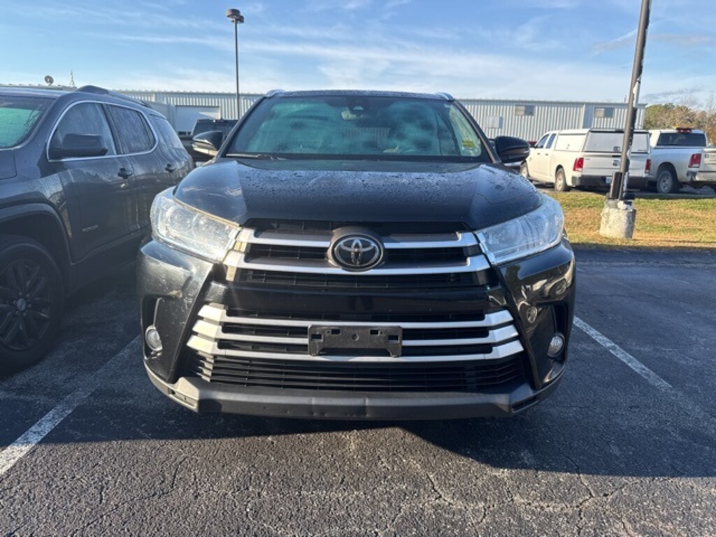 Used 2019 Toyota Highlander XLE SUV