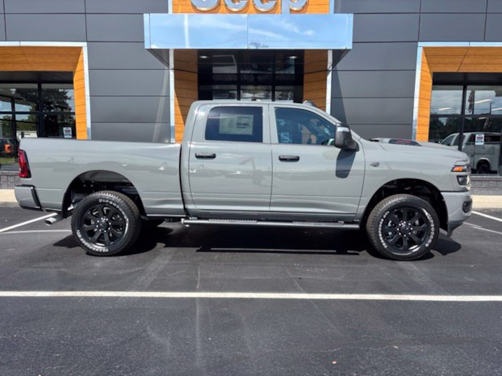 New 2027 Ram 2500 Black Express 4X4 Crew Cab