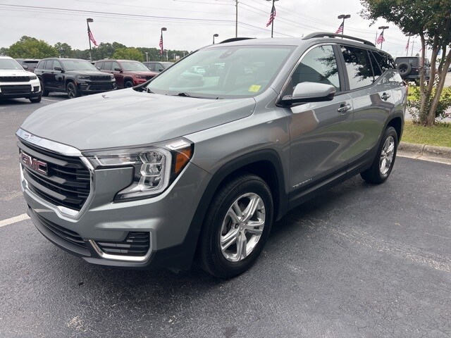 2023 Gmc Terrain SLE photo 3