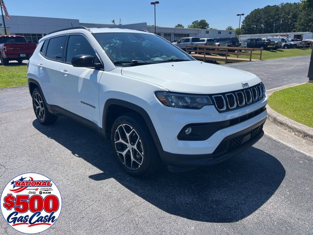 2024 Jeep Compass Latitude SUV