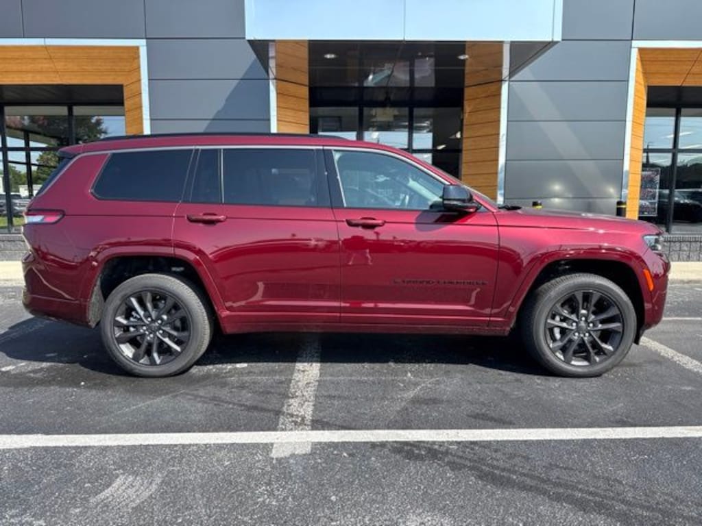 New 2026 Jeep Grand Cherokee L Limited Reserve 4X4 SUV
