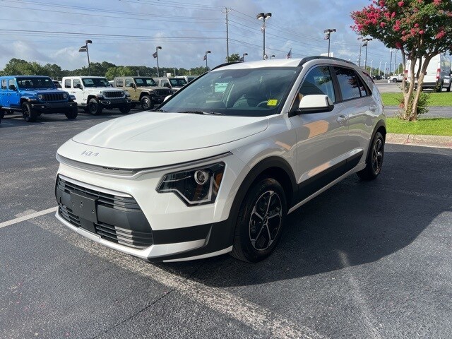 2024 Kia Niro EX photo 4