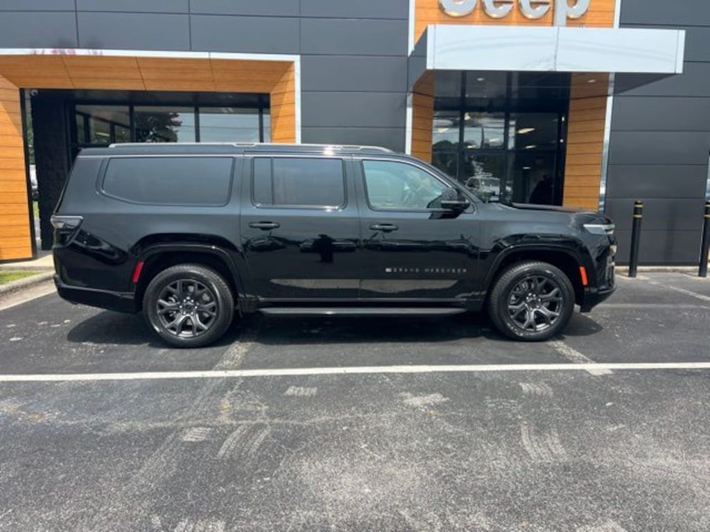 New 2026 Jeep Grand Wagoneer L Limited 4X4 SUV