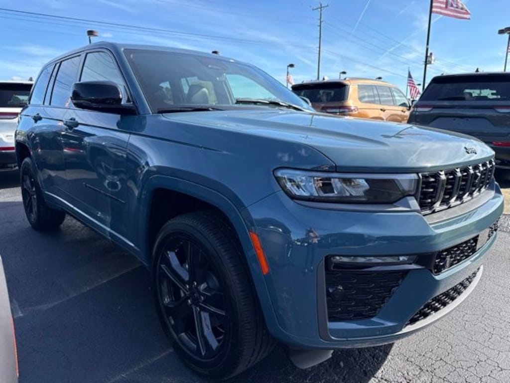 New 2027 Jeep Grand Cherokee Limited Reserve 4X4 SUV