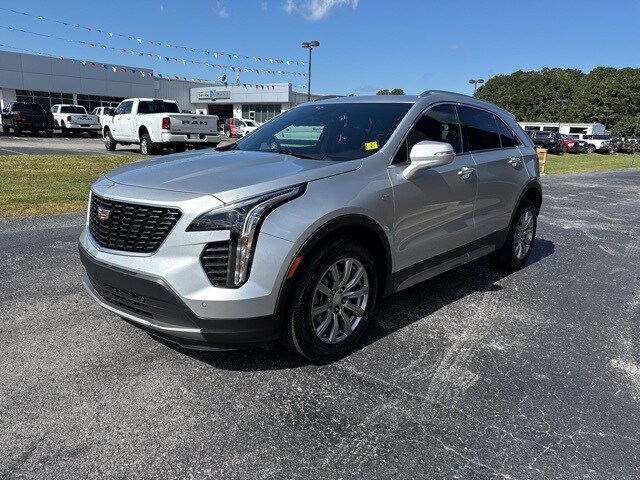 2021 Cadillac XT4 Premium Luxury photo 3