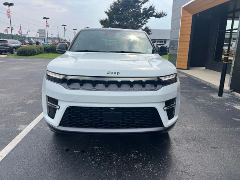 New 2026 Jeep Grand Wagoneer L Summit 4X4 SUV