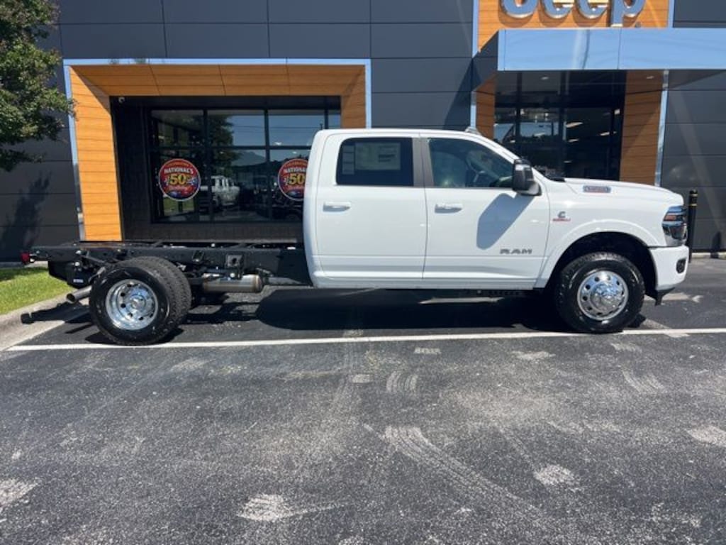 New 2026 Ram 3500 Chassis Cab Big Horn 4X4 Crew Cab