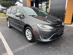 2020 Chrysler Pacifica Limited Minivan