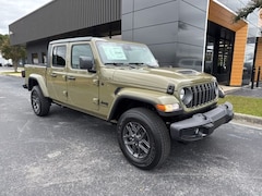 2025 Jeep Gladiator Sport S 4X4 Crew Cab