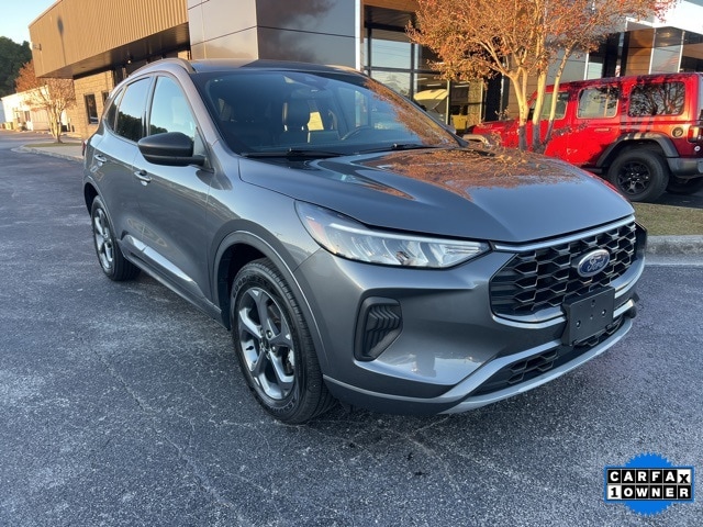 2023 Ford Escape ST-Line's photo