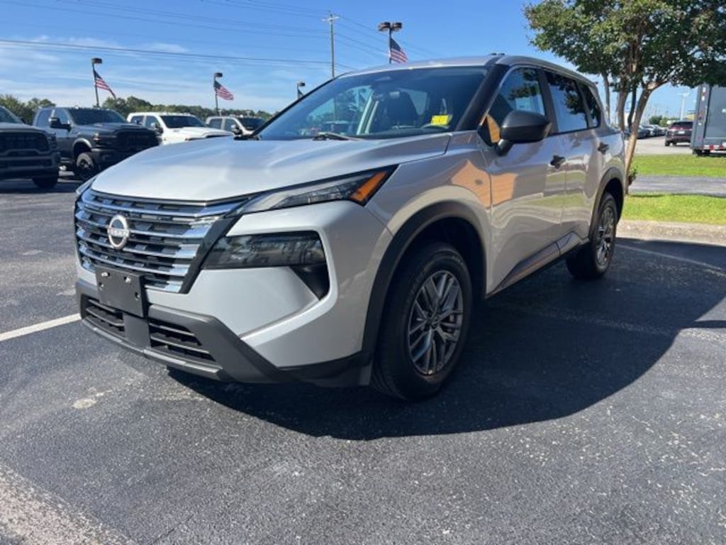 Used 2024 Nissan Rogue S SUV