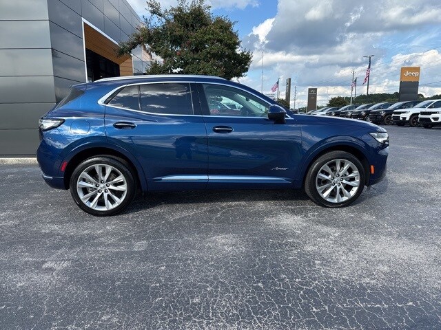 2023 Buick Envision Avenir photo 2