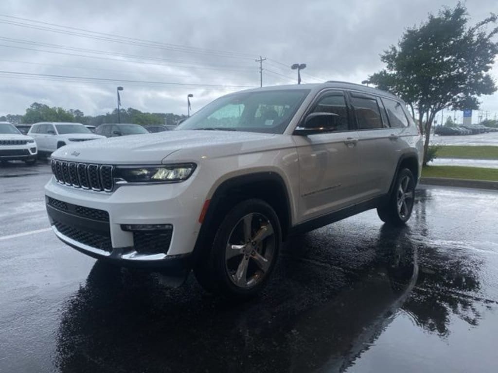New 2025 Jeep Grand Cherokee L Limited 4X4 SUV