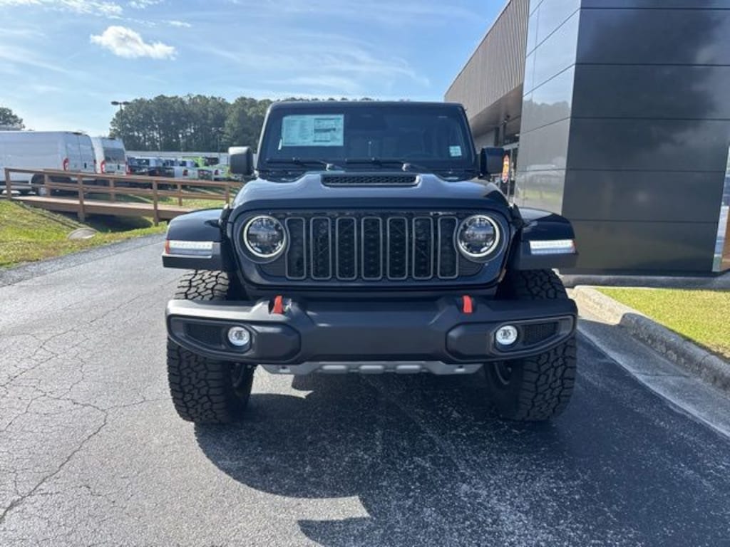 New 2026 Jeep Gladiator Mojave 4X4 Crew Cab