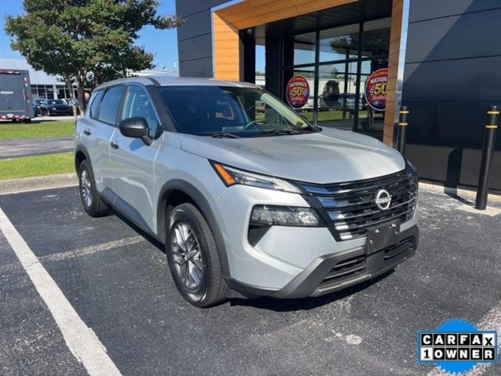 Used 2024 Nissan Rogue S SUV