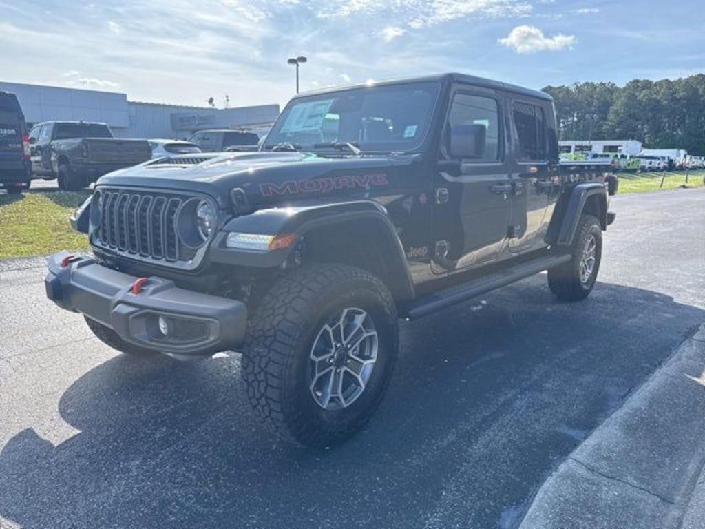 New 2026 Jeep Gladiator Mojave 4X4 Crew Cab
