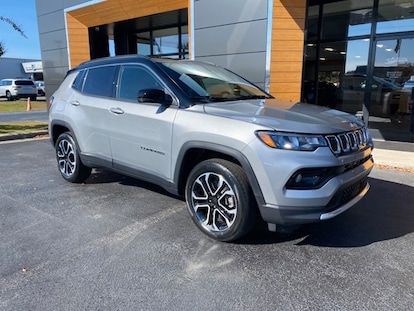 New 2024 Jeep Compass LIMITED 4X4 For Sale near Union Grove