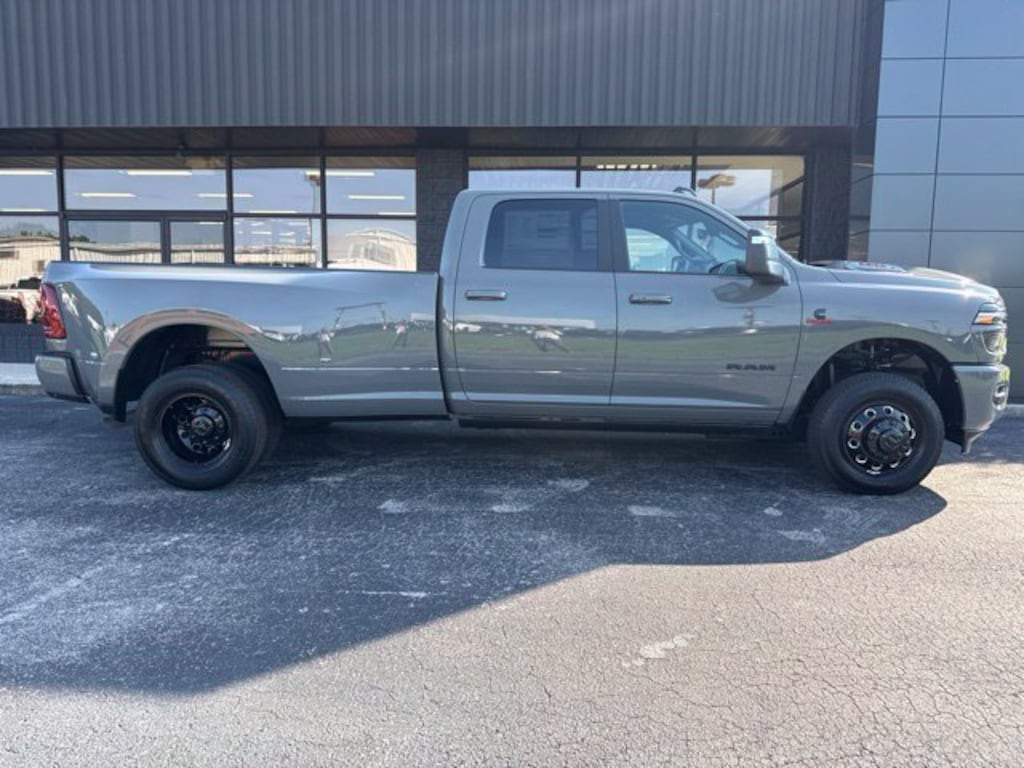 New 2026 Ram 3500 Laramie 4X4 Crew Cab