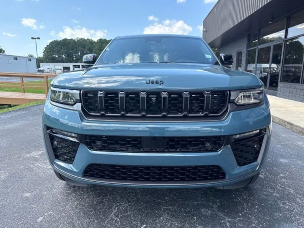 New 2026 Jeep Grand Cherokee L Limited Reserve 4x4 SUV