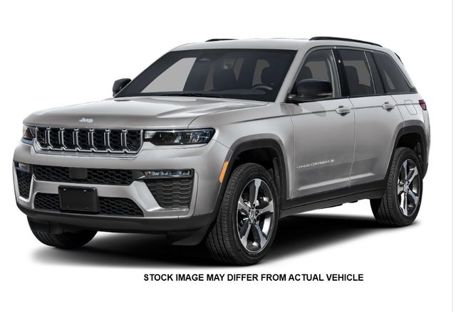 2026 Jeep Grand Cherokee Laredo X 4x4's photo