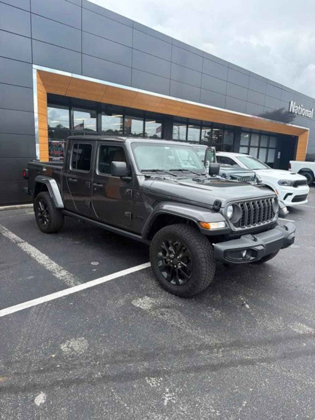 Used 2025 Jeep Gladiator Nighthawk Crew Cab
