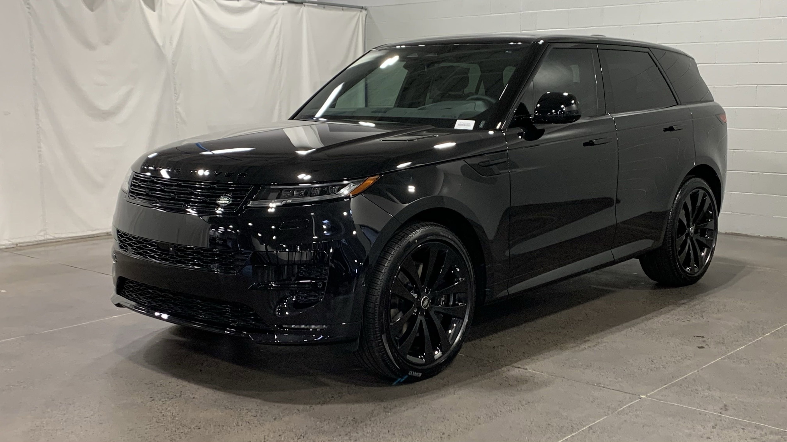 2025 Land Rover Range Rover Sport Dynamic SE's photo