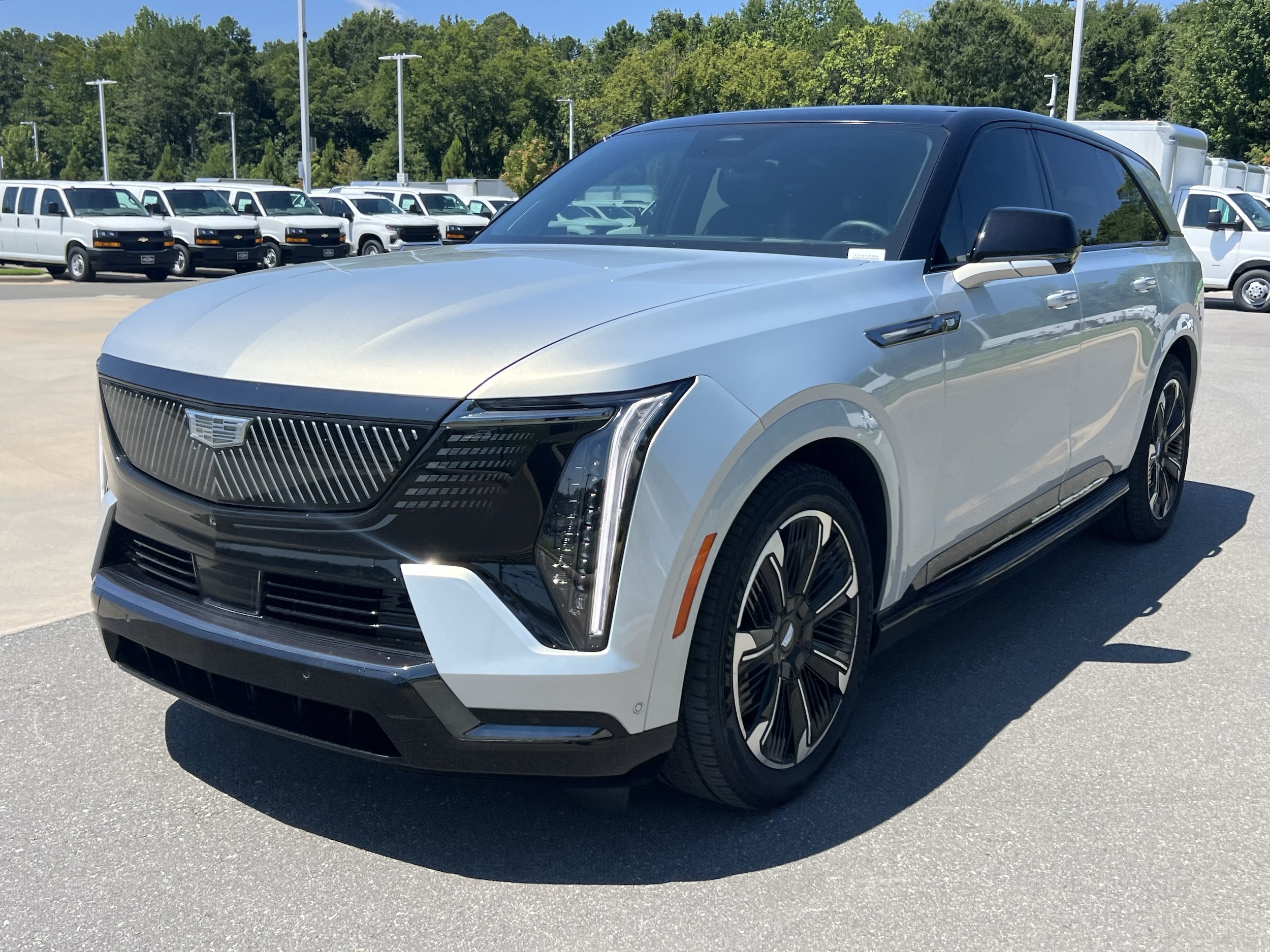 CADILLAC Escalade IQ Sport 2